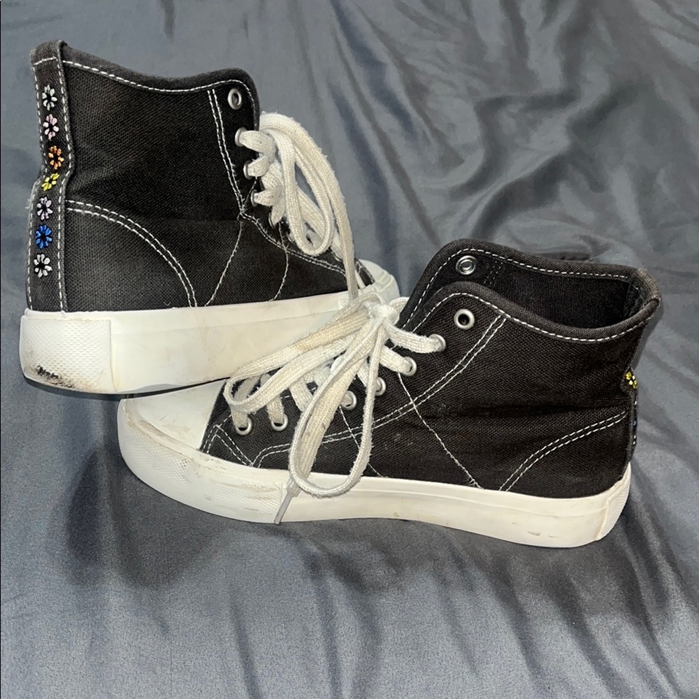 American Eagle Outfitters Black High-Top Sneakers